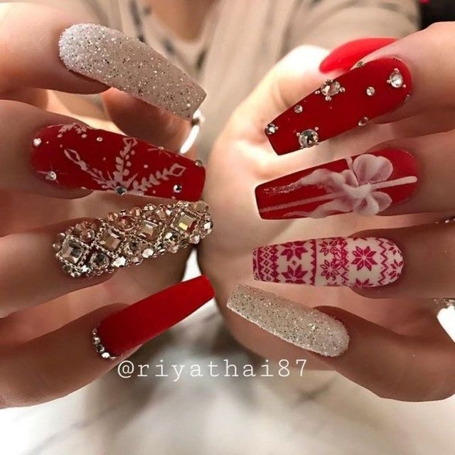 winter nails, christmas nails