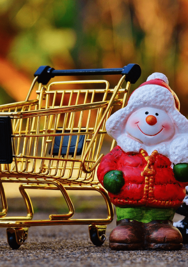 7 Effective Ways to save money this Christmas