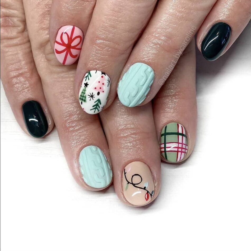 festive nails christmas