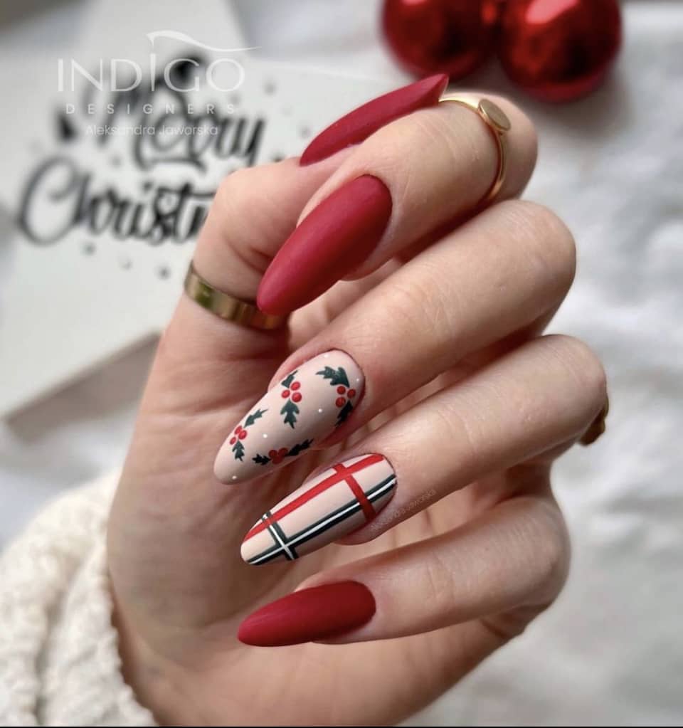 shiny christmas nails