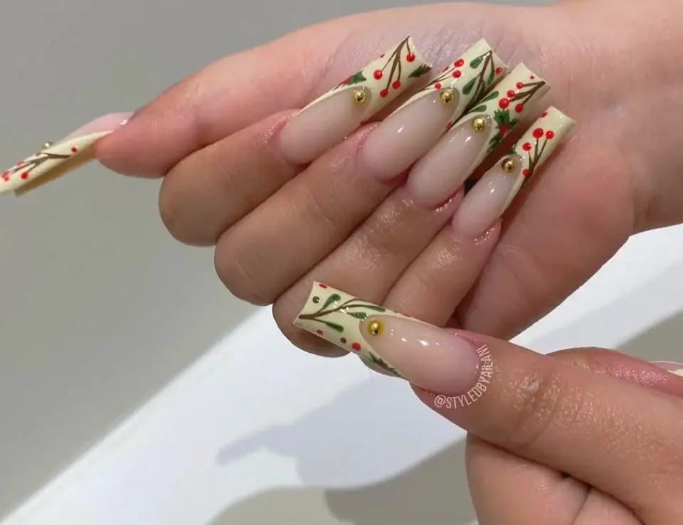 casual christmas nails