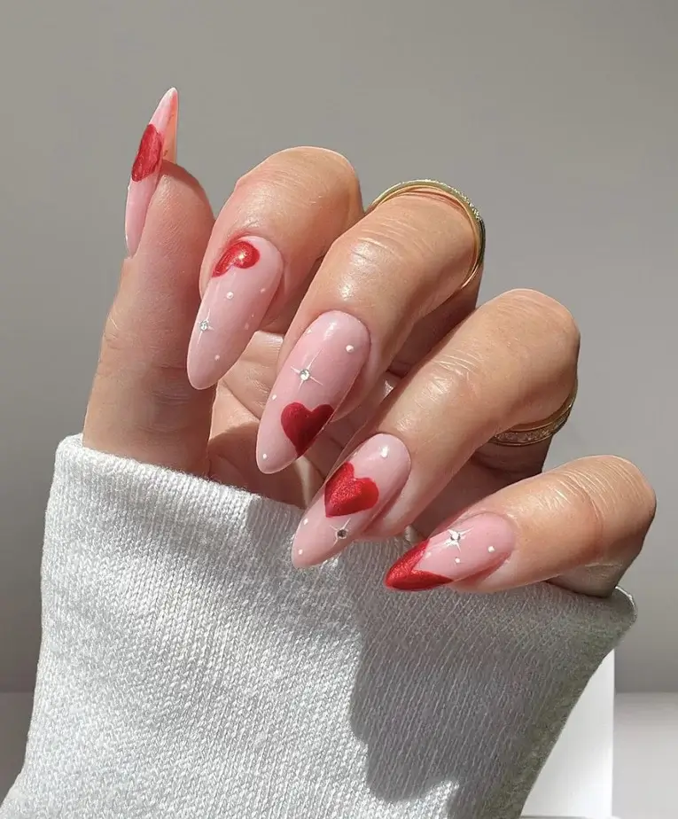 oval valentines nails